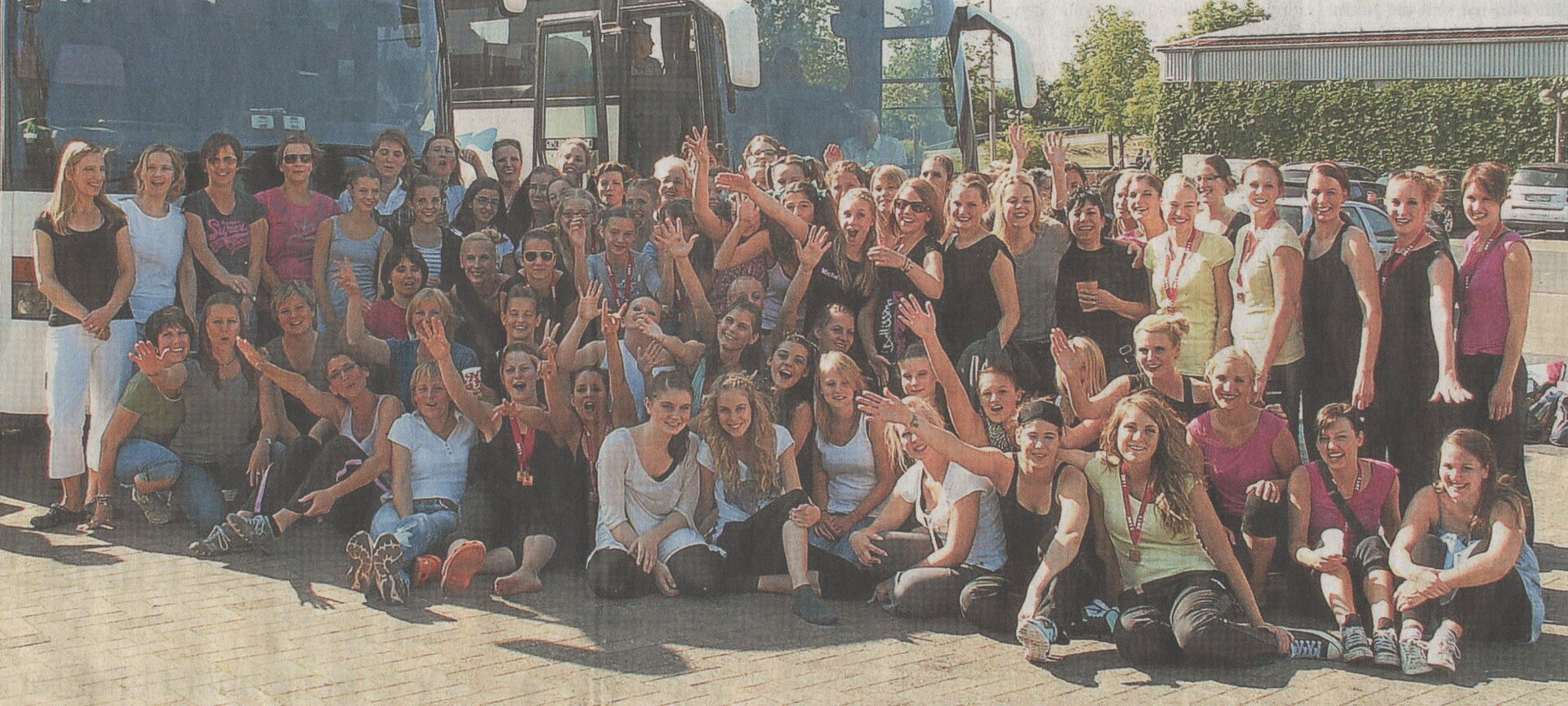 Gruppenfoto der Tanz- und Wettkampfgymnastikgruppen